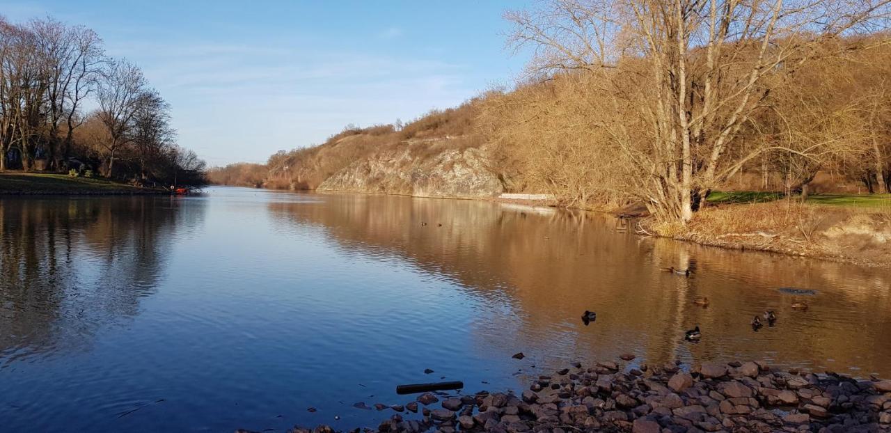 Tipp - Halle Idyllisch Am Fluss Krollwitz Εξωτερικό φωτογραφία